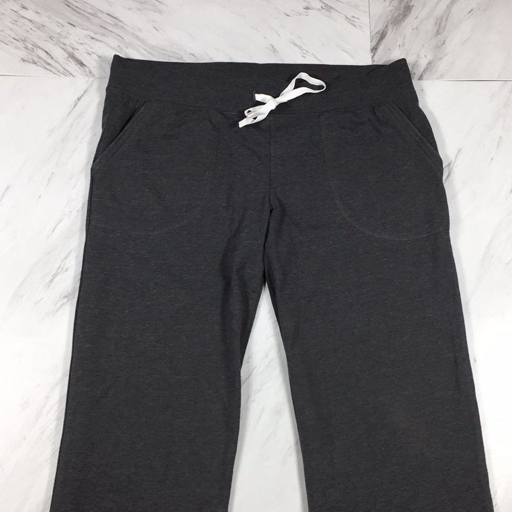 ⭐️ L BCG GRAY ATHLETIC CAPRI JOGGERS